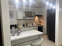 Luxury Spacious Poolside Apartment
